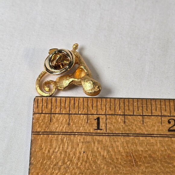 Vintage Gold Tone Mouse Pin Brooch Enamel Winking Eyes Figural Animal Jewelry - Picture 7 of 8